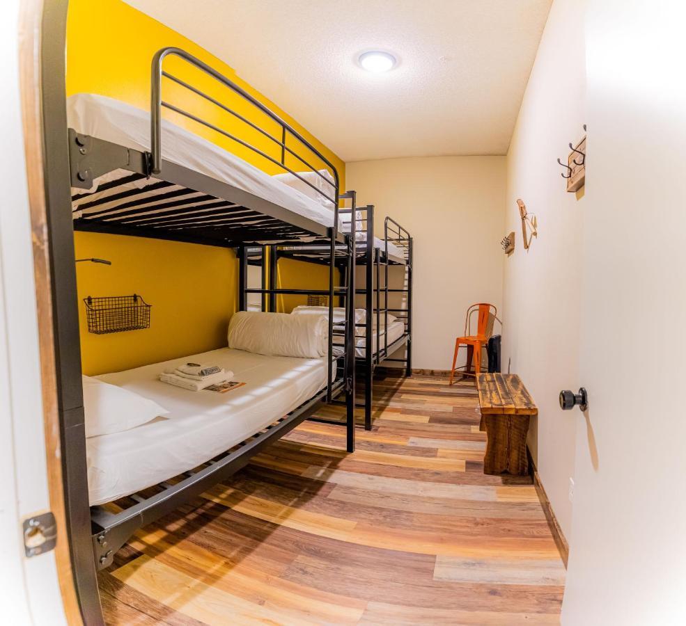 Pintler'S Portal Hostel Anaconda Kültér fotó