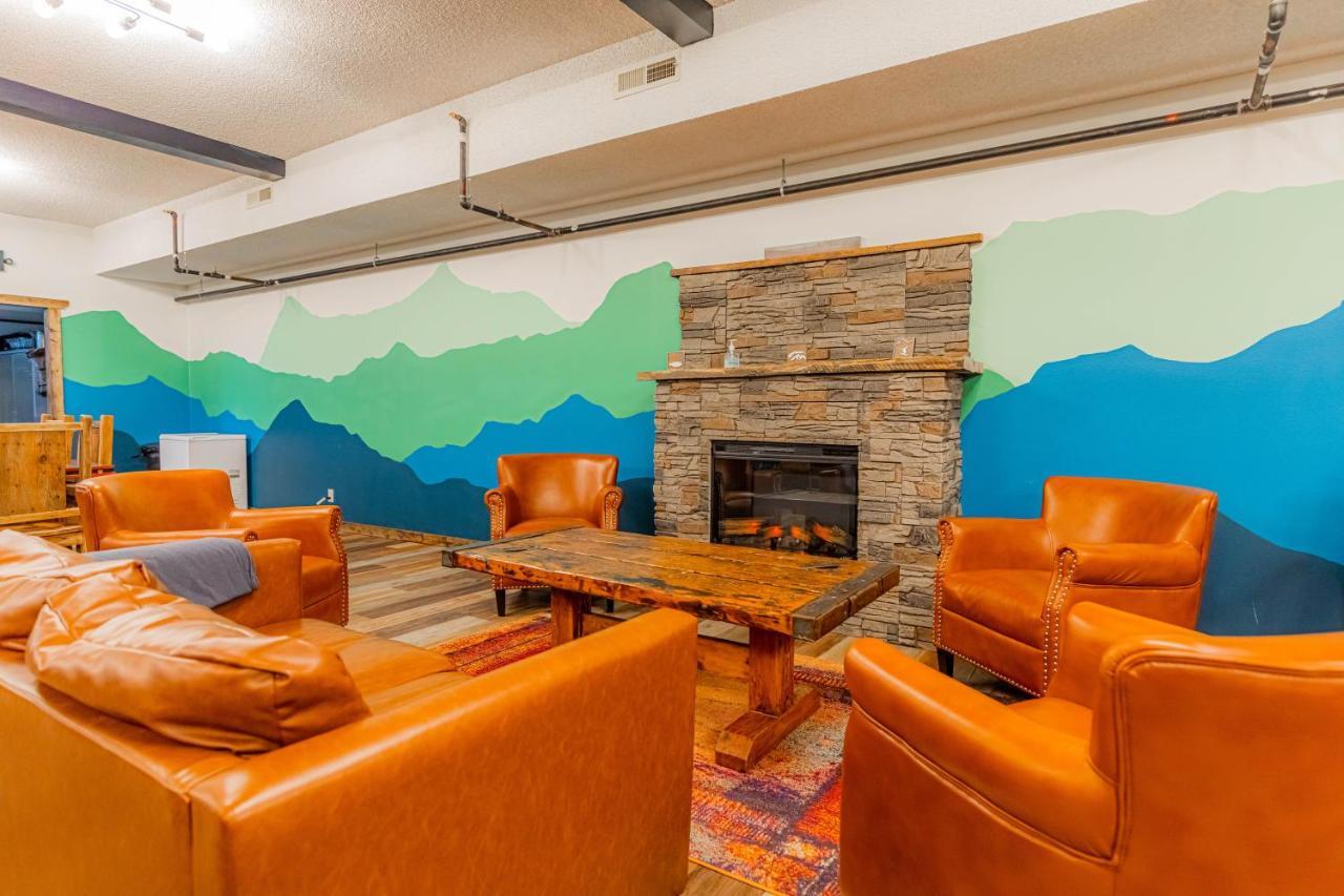 Pintler'S Portal Hostel Anaconda Kültér fotó